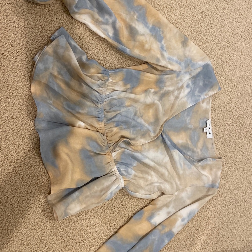 Gilli sinched top!